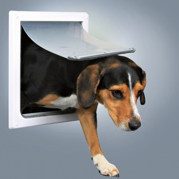 Usa batanta pentru caini Trixie 2-Way, S-M 30 x 36 cm, Alb Usa batanta pentru caini Trixie 2-Way, S-M 30 x 36 cm, Alb
