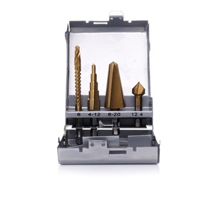 Seturi si accesorii pentru gaurit si insurubat