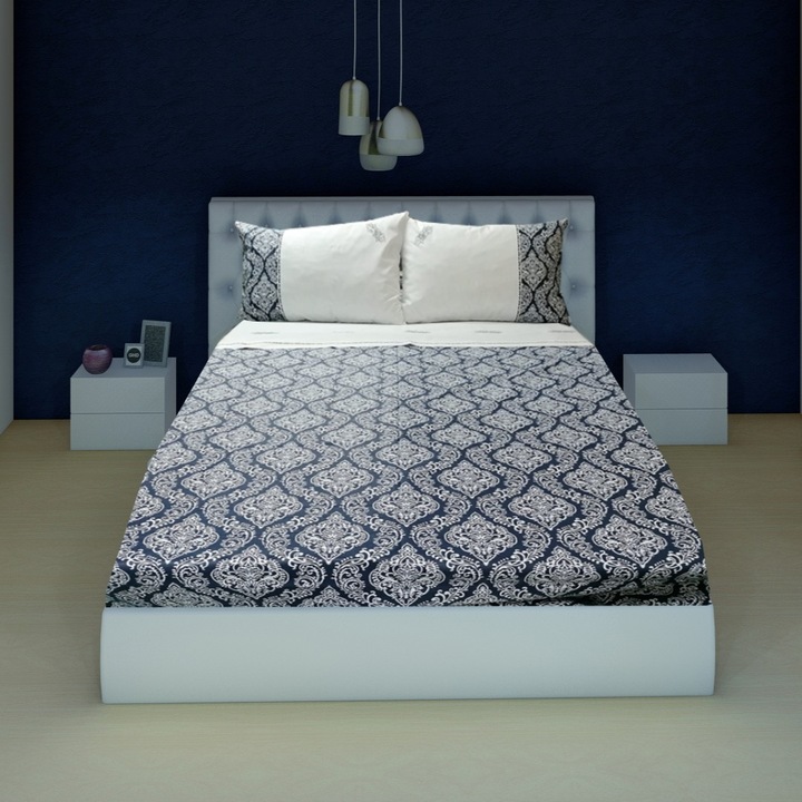 Комплект спално бельо Casa Bucuriei, гама Baroque, 4 части, бяло/тъмно синьо, 100% памук, размер на плика за завивка 200 x 220, чаршаф 240 x 260