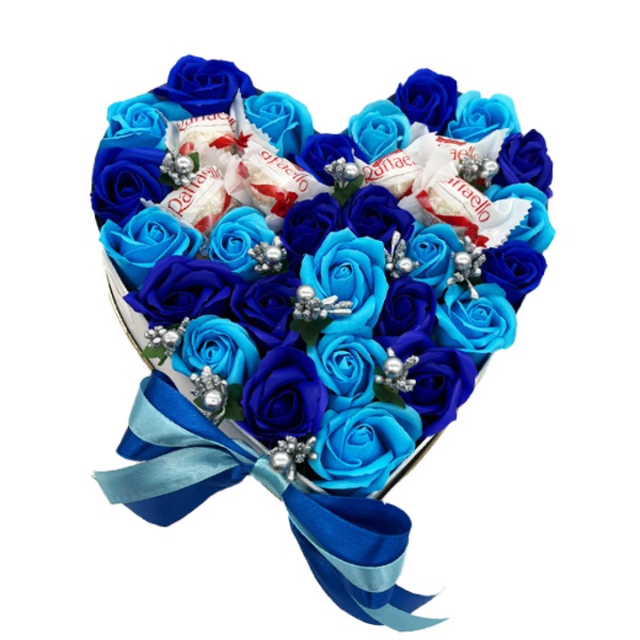 Aranjament floral personalizat, cutie alba in forma de inima cu trandafiri de sapun, albastru/blue, 10x25 cm