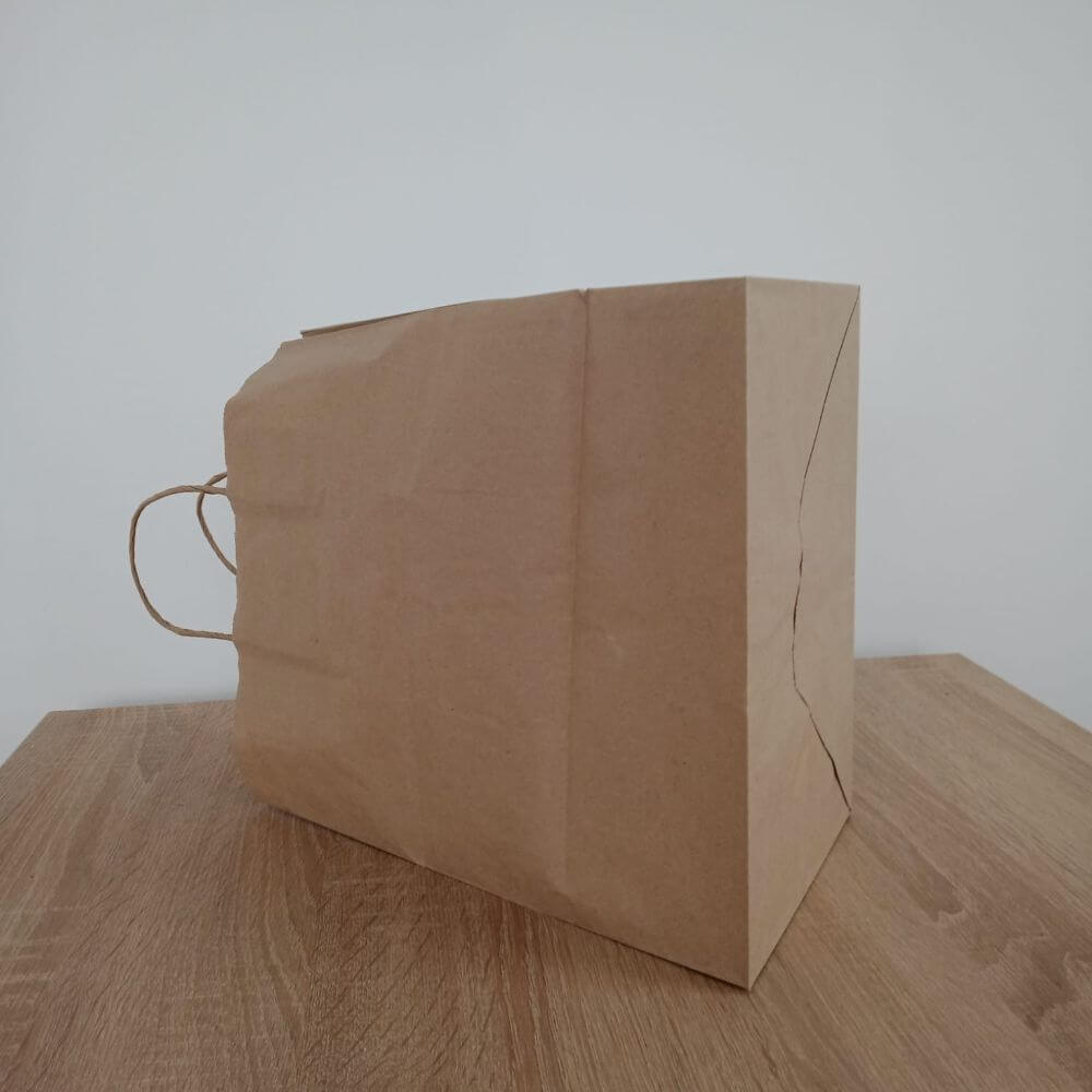 Комплект от 250 чанти от натурална крафт хартия, 27x17x29 см, дръжка на ...