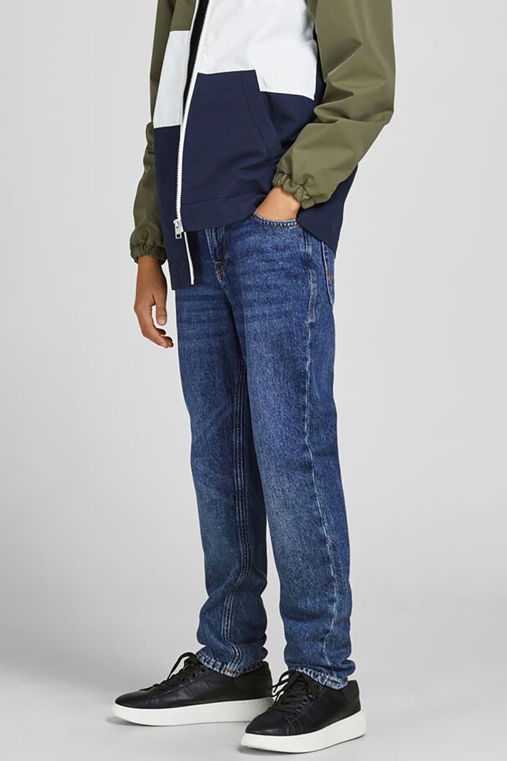 Jack & Jones, Blugi cu talie medie si detalii cu aspect decolorat, Albastru inchis, Alb prafuit, 152 CM
