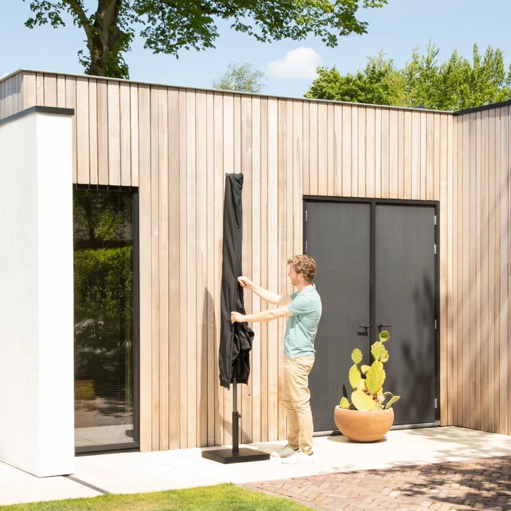 Umbrela de soare pentru gradina VONROC PRO GP507XX, dimensiune 200x300cm, inclinabila, protectie UV 50+, densitate panza 200 g/mp, maneta rotativa, husa inclusa, fara baza, Negru