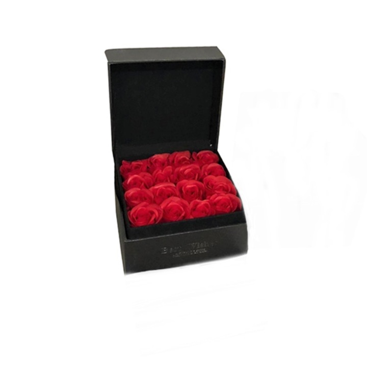 Cutie neagra tip sertar, cu 16 trandafiri, felicitare si punga, 13x13 cm