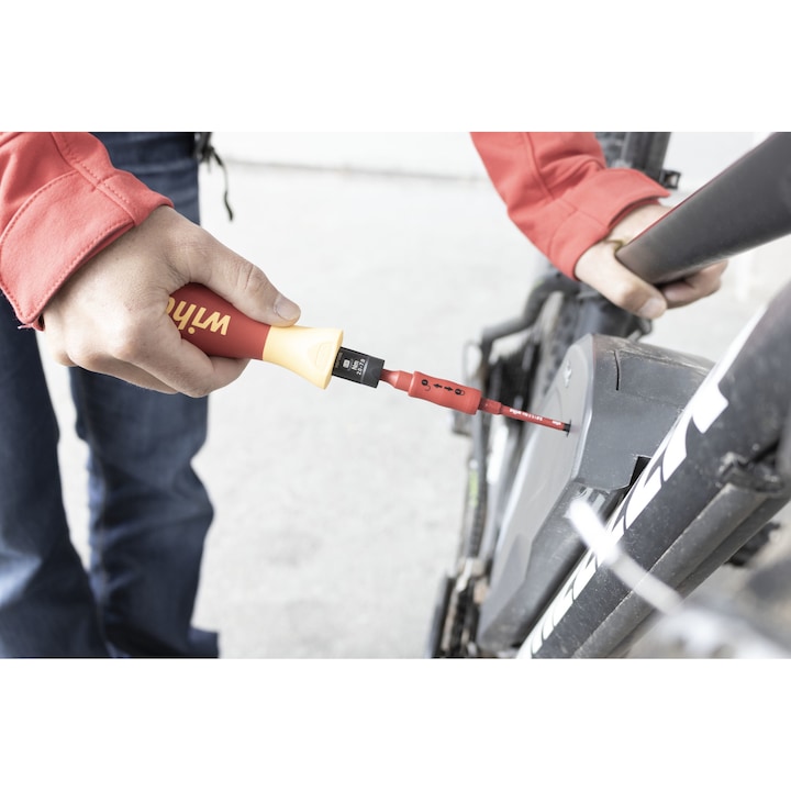 Комплект динамометрични отвертки, 1000V, 0,5 - 2 Nm, шестоъгълен връх, Wiha TorqueVario®-S 2872