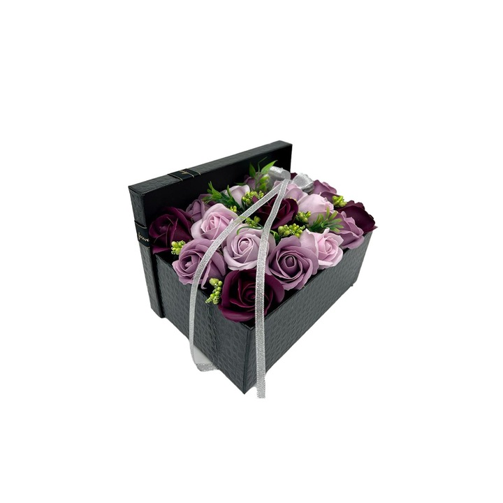 Aranjament Mira Black, 17 Trandafiri de sapun, Nuante de mov, Cutie neagra, Lacuita, 25-30cm