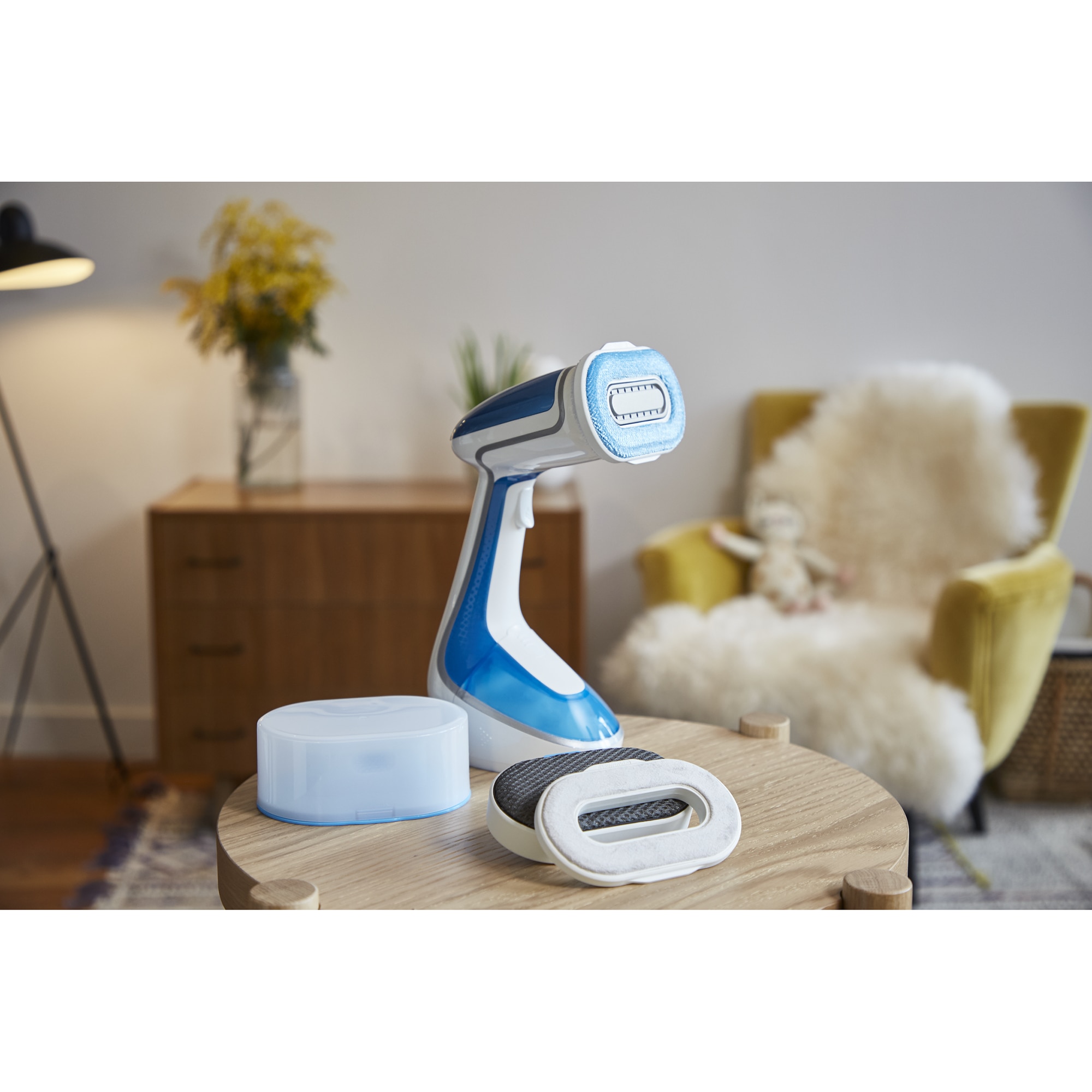 Aparat de calcat vertical cu abur Tefal Pure Tex DT9531E0, 1700W, abur variabil 30g/min, rezervor 200 ml, timp incalzire 25 secunde, cablul 2.5m, alb/ albastru