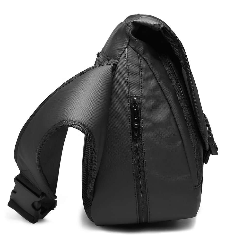 Geanta laptop 15.6", de umar sau de piept, tip messenger, expandabila, Escalate, 43x16x32 cm, Gri