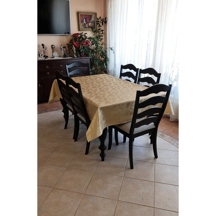 Покривка за маса 150х180см, Модел Жакард 001 едноцветна кремава