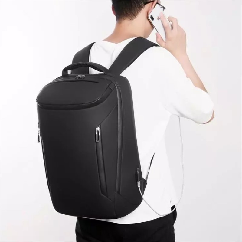 Rucsac laptop 15.6", impermeabil, cu port de incarcare USB, Escalate, 47x32x16 cm, Negru