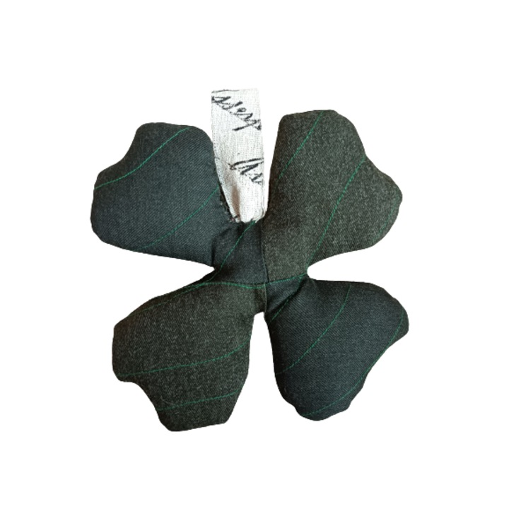 Perna pentru ace, trifoi, 17 cm, cu agatatoare