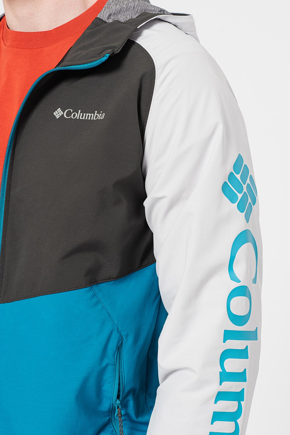 Columbia, Jacheta pentru drumetii si 