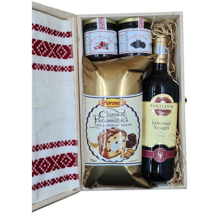 Cadou traditional CADOURI PREMIUM, model Gusturi romanesti, cu Feteasca Neagra, dulceata 100% naturala si cozonac pentru sarbatori de poveste