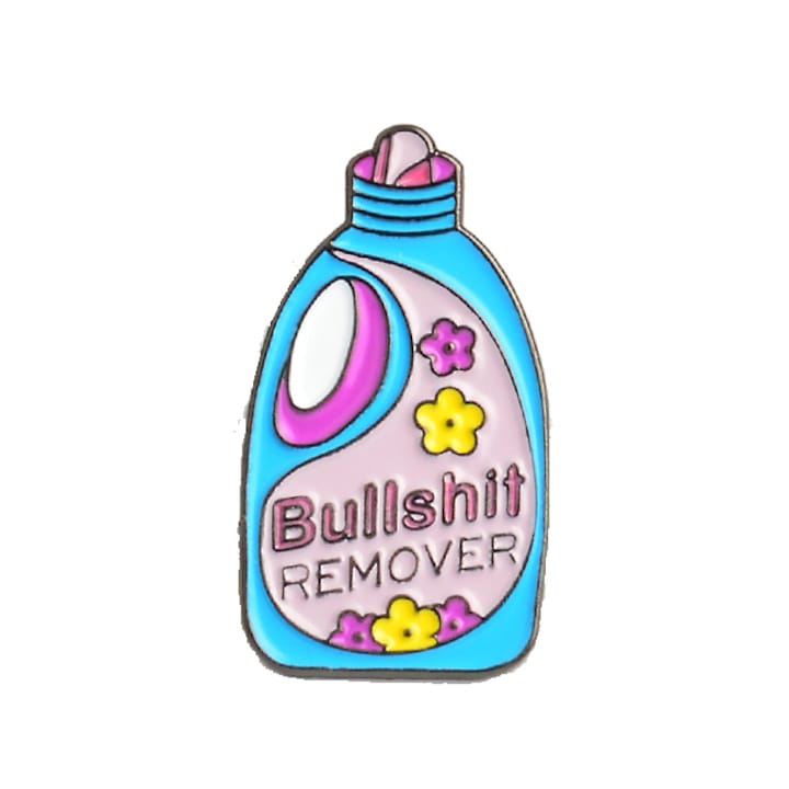 Insigna metal cu pin B u ll s h i t remover 4x2.2 cm