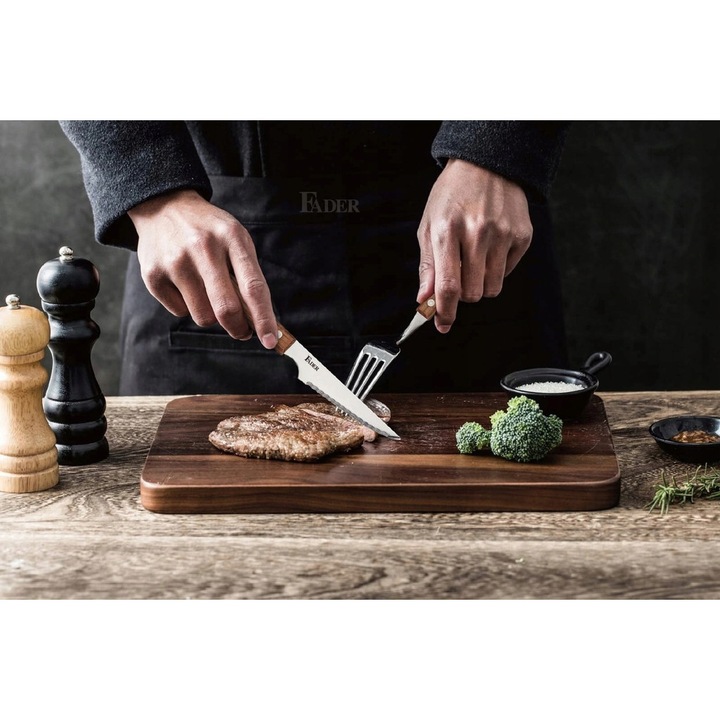 Комплект прибори от 12 части, състоящ се от ножове и вилици за барбекю, пържола, пица и други кухненски ястия, изработен от неръждаема стомана