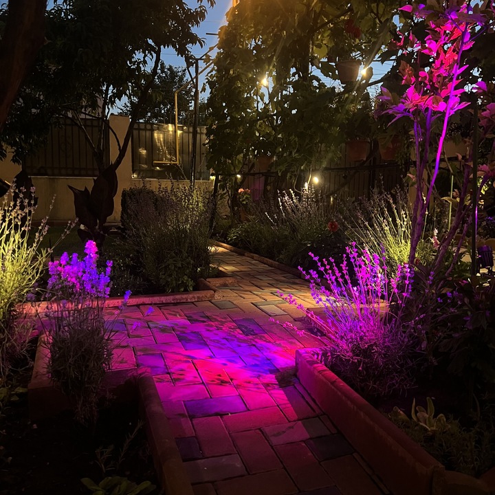 Комплект от 2 соларни лампи за външно и вътрешно осветление, IP67, RGB