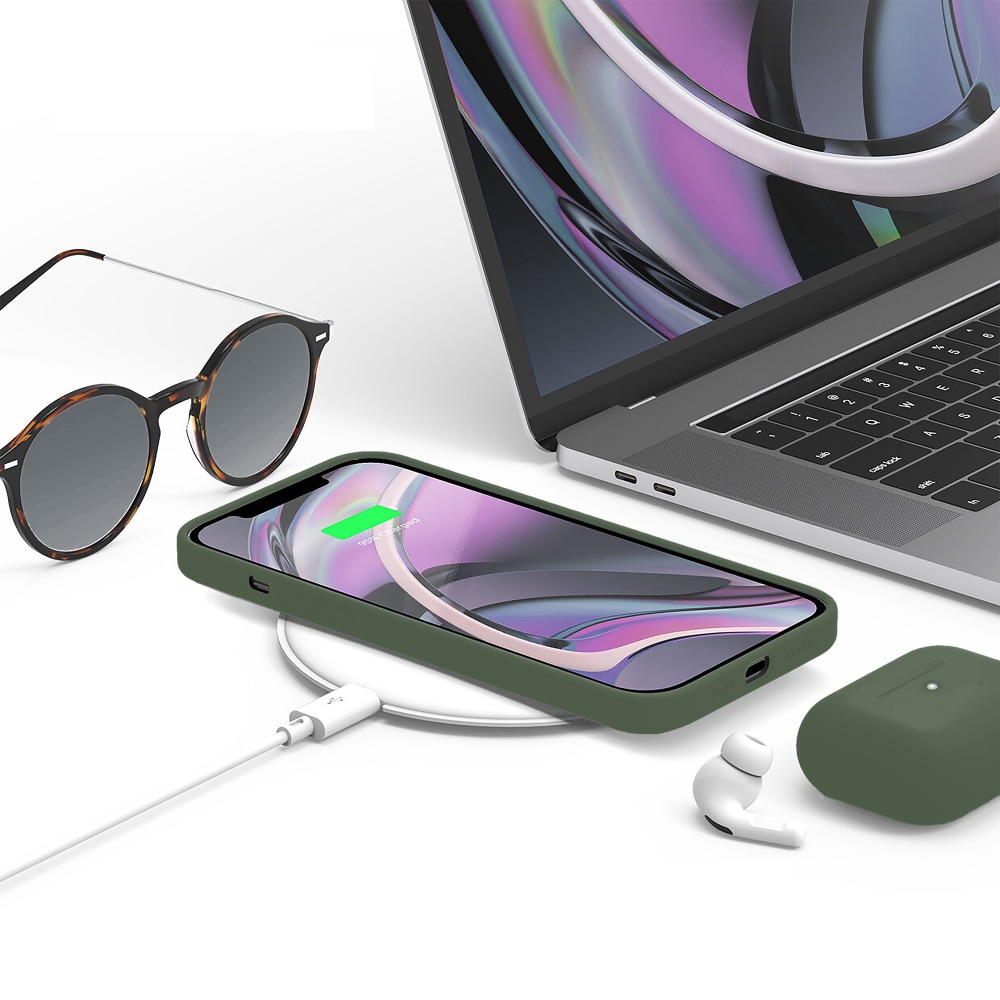 Husa CASEY STUDIOS™ compatibila cu iPhone 12 Mini, Soft Silicone Premium, Microfibra in Interior, Webster Green, de Protectie, Ultra Slim, pentru Incarcare Wireless, Margini Ridicate de Protectia Ecranului si a Camerelor