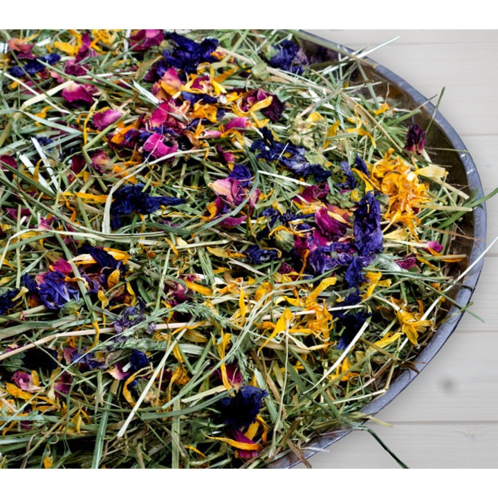 Fan pentru rozatoare cu plante naturale si mix de flori, Bunny Nature, 500 g