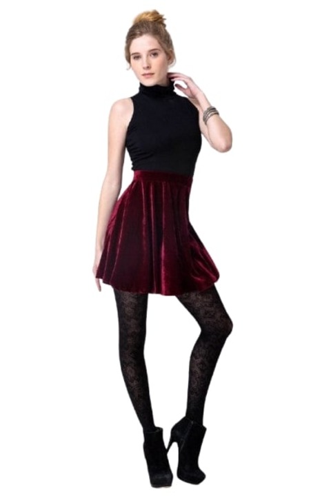 Fusta in clos din catifea, Visiniu