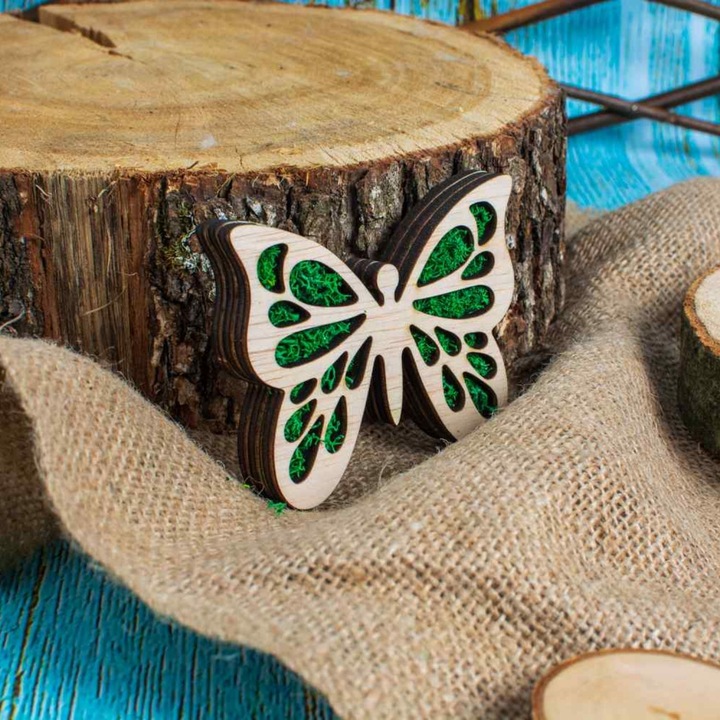 Декорация за стена Пеперуда, Със скандинавски мъх, 20x15 см