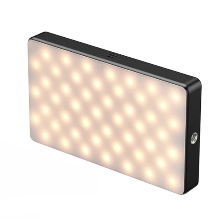 Видео лампа за vlogging, Apexel, LED, RGB, регулируема яркост, 2500-9000K, 1150 lux, 6W, статив включен