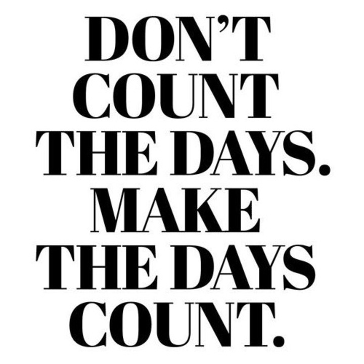 Sticker decorativ perete / geam, Make days count, 35x39 cm, negru
