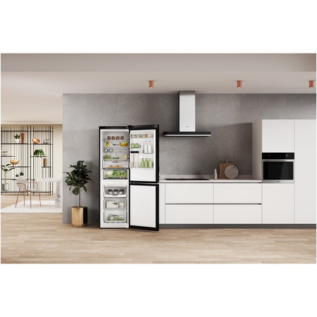 Combina frigorifica Whirlpool W7X82OK, 335 l, Clasa E, Total No Frost, Tehnologia 6TH Sense, Alarma usa, Iluminare LED, H 191.2 cm, Negru