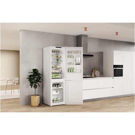 Combina frigorifica Whirlpool W7X93AW, 367 l, Clasa D, Total No Frost, Tehnologia 6TH Sense, Alarma usa, Iluminare LED, H 202.7 cm, Alb