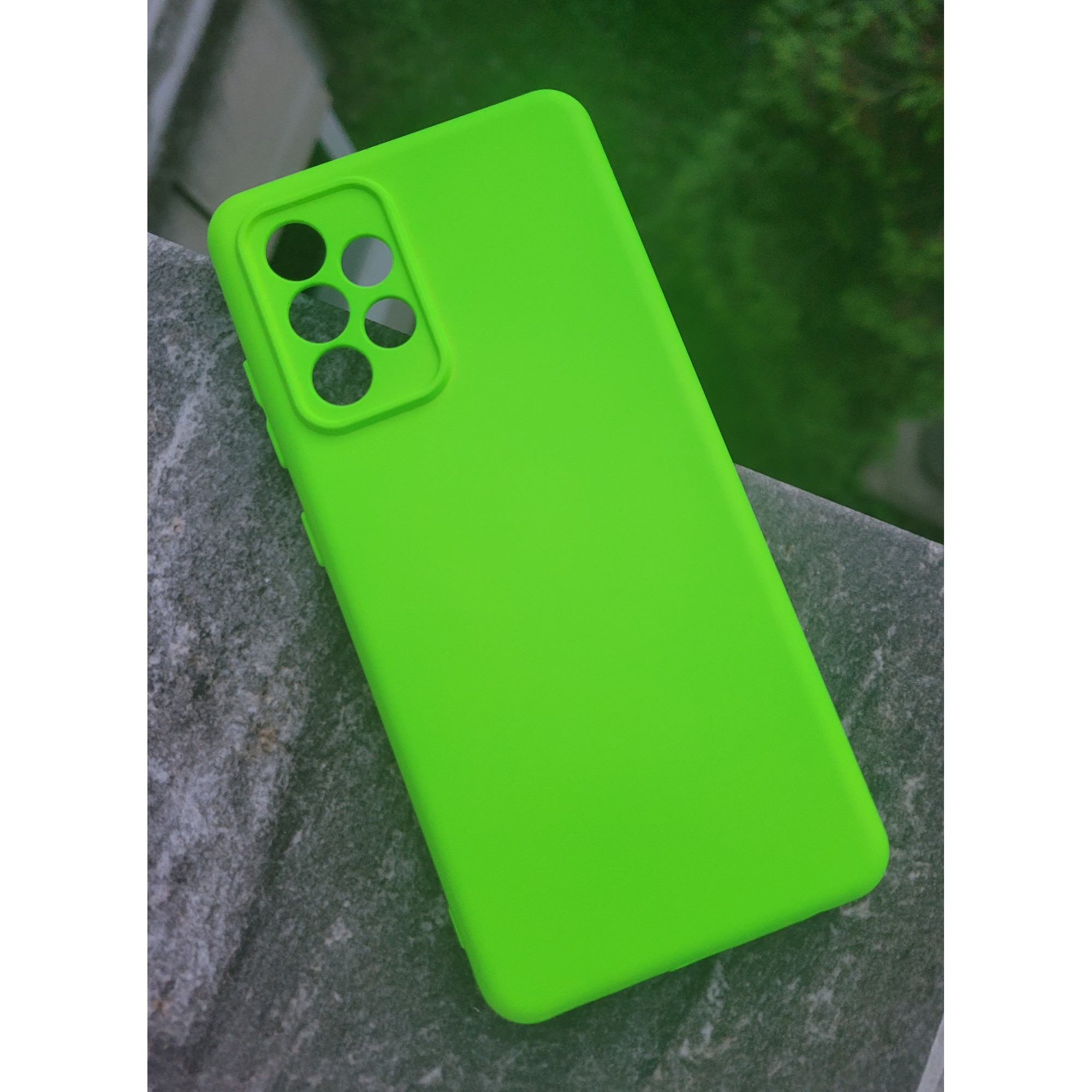 Husa silicon antisoc cu microfibra in interior compatibila cu Samsung Galaxy A52s / A52 5G Verde Neon