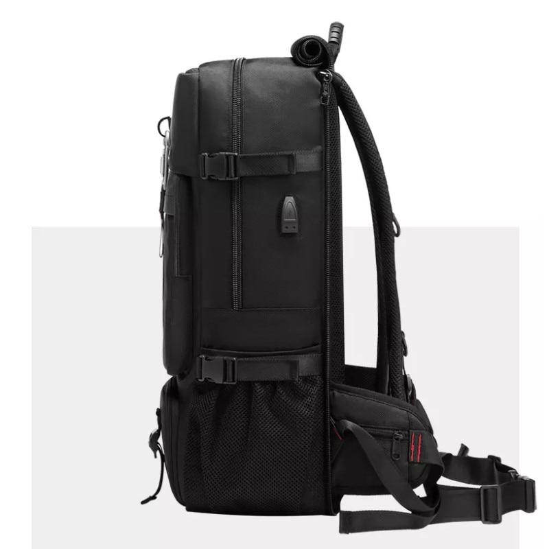 Rucsac laptop 15.6", impermeabil, expandabil, pentru excursii sau sport, cu spatiu pentru incaltaminte, Escalate, 31x18x58 cm, Negru