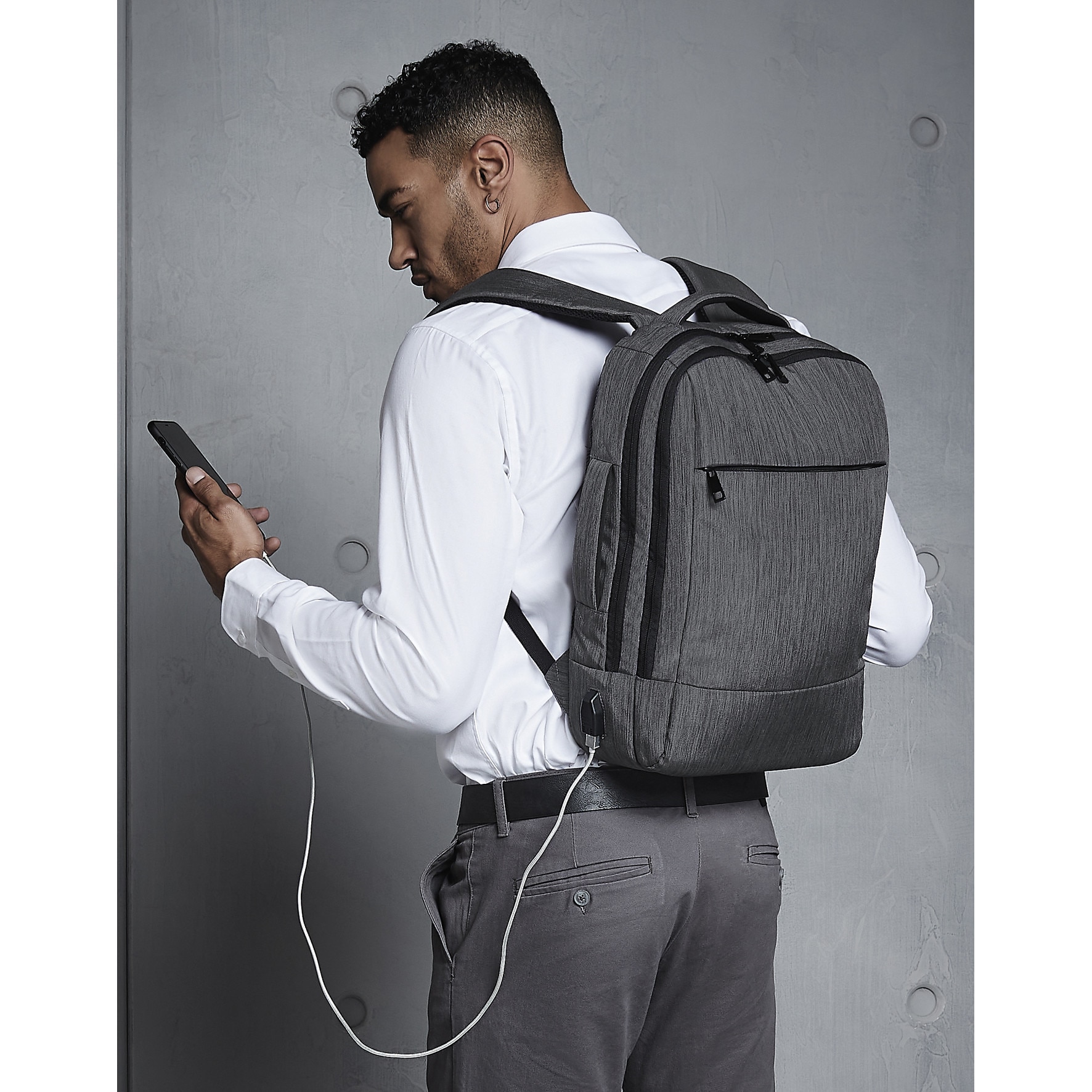 Rucsac laptop Q-Tech Charge cu port de incarcare USB si buzunar pentru baterie, 15.6", Gri granit, 45 x 33 cm