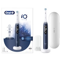 Periuta de dinti electrica Oral-B iO7 cu Tehnologie Magnetica si Micro-Vibratii, inteligenta artificiala, display led, senzor de presiune Smart, 1 capat, suport rezerve, incarcator magnetic, trusa de calatorie, albastru