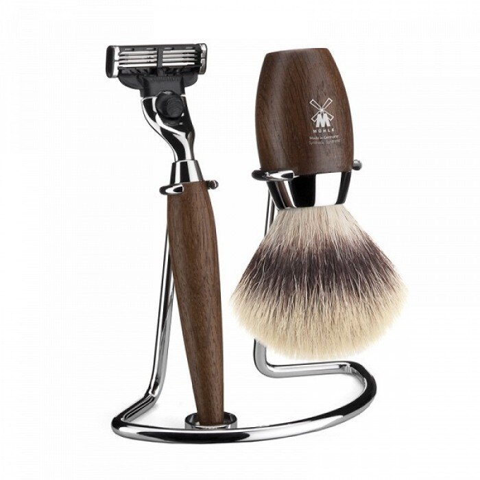 Set de barbierit Muehle cu aparat de ras Mach3 si pamatuf din par de bursuc cu maner din lemn de stejar S31H873