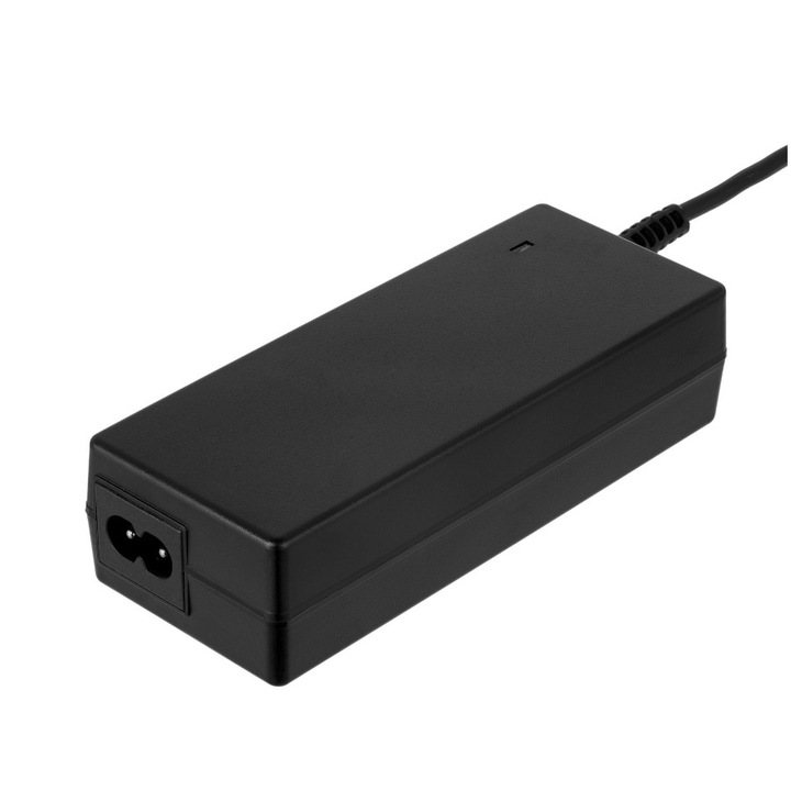 Incarcator laptop AKYGA AK-NU-13 Universal, V: 18.5, 19, 19.5, 20, A: max 4.74, max 90W, 6 mufe standard diferite si interschimbabile, Negru