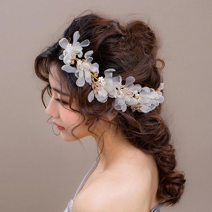 Accesoriu de par, auriu, modelator, cu flori albe, Roselina C6, Pursehuit