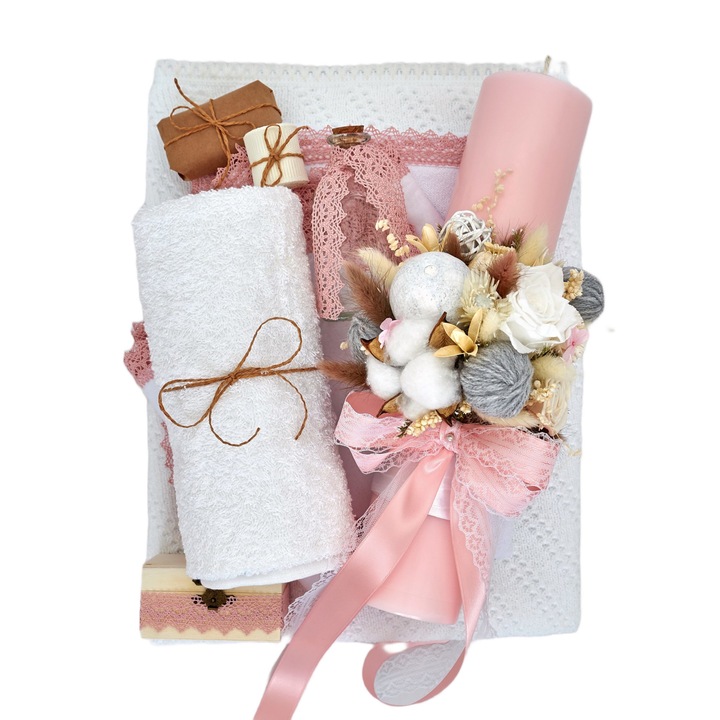 Set Trusou Botez Dantela Roz, 8 Piese cu Lumanare Flori Nemuritoare 35 Cm