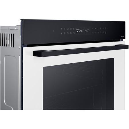 Cuptor incorporabil Bespoke Samsung NV7B4040VAW/U2, Electric, 76 l, Autocuratare catalitica, Display touch, SmartThings Cooking, Clasa A+, Alb/Negru