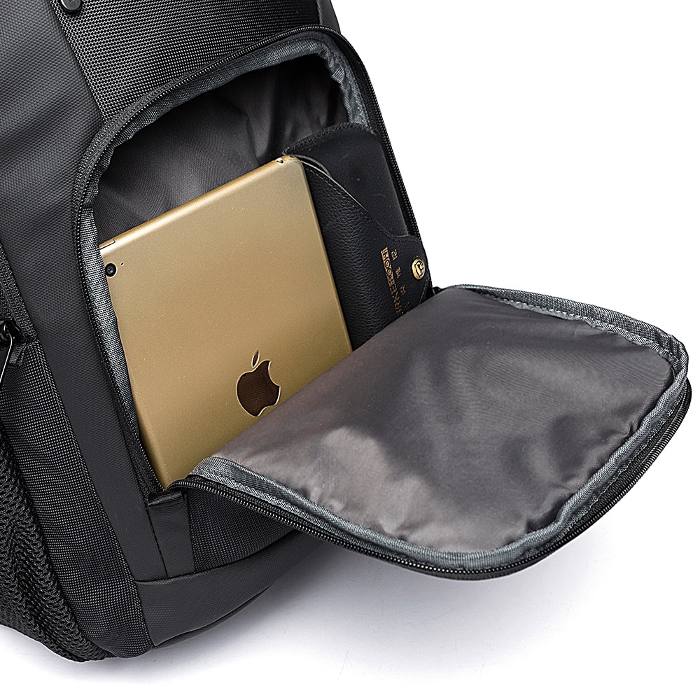 Rucsac laptop BANGE, compatibil 15.6 inch, USB, rezistent la apa, fixare pe valiza, buzunar antifurt, pentru scoala sau calatorie, BG1921, Negru