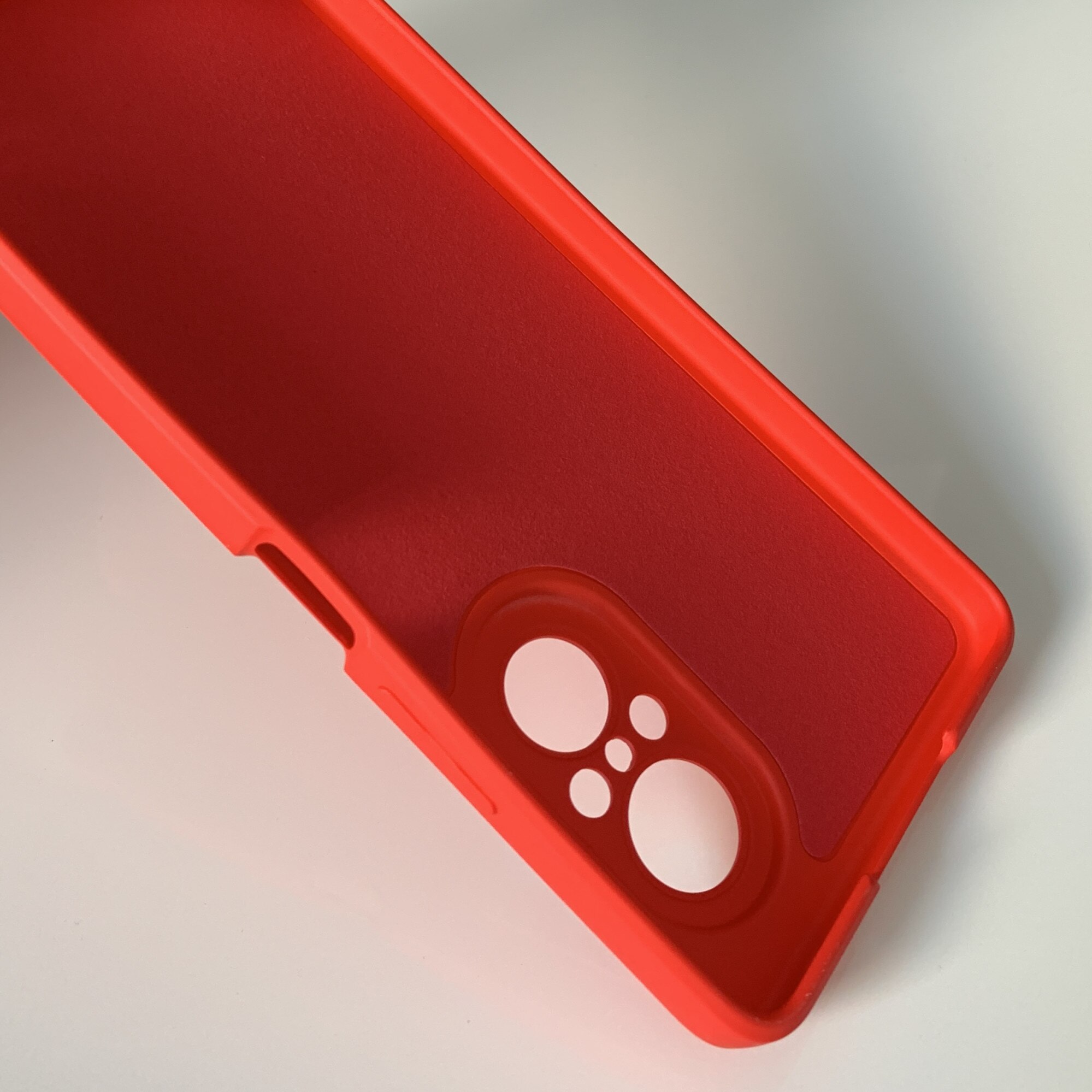 Ултра тънък силиконов капак с микрофибър от вътрешната страна ...