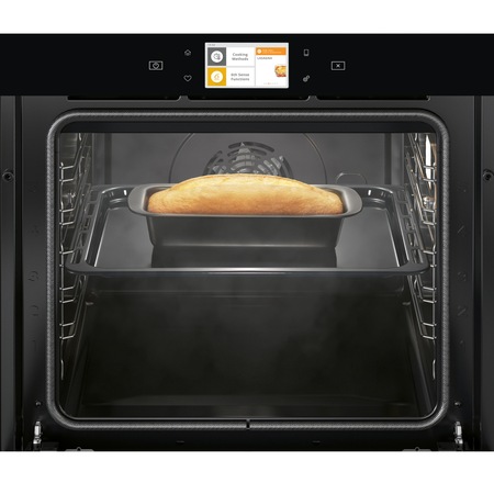 Cuptor incorporabil Whirlpool W11IOP14S2H, 73 l, Curatare Hidrolitica, Display TFT 4.5 inch, Tehnologia 6th Sense, Inchidere amortizata Soft Close+, Maner integrat, Negru