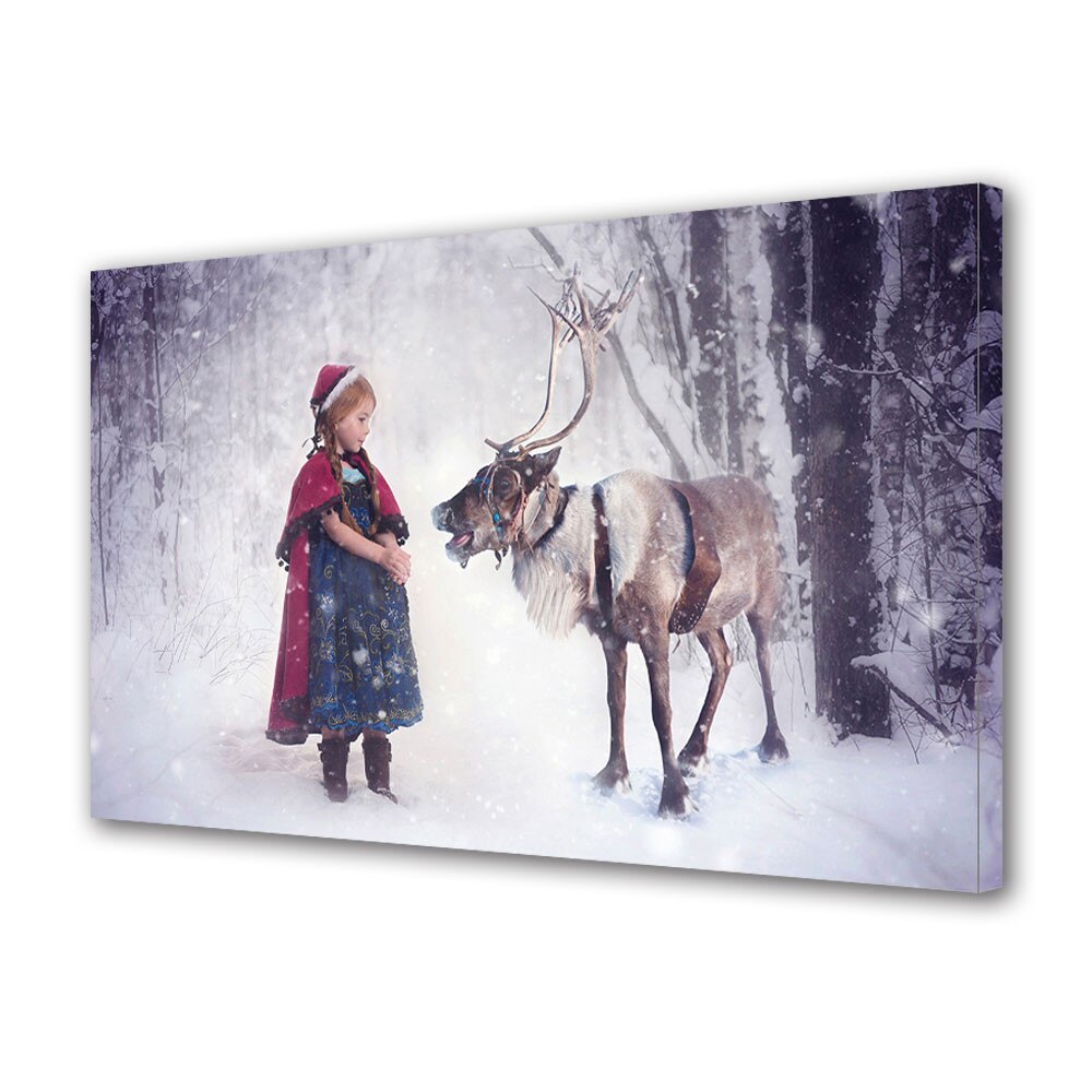 Tablou Canvas Sarbatori Craciun Fetita si renul de poveste 30 x 45 cm