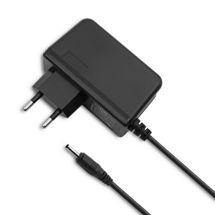 Адаптер за променлив ток, Qoltec, 15W, 5V, 3A, 3.0 x 1.0