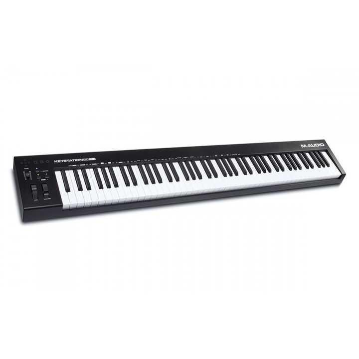 M-Audio Keystation 88 MK3 - USB/MIDI vezérlő, 88 érintés-érzékeny billentyű, MIDI, transport gombok