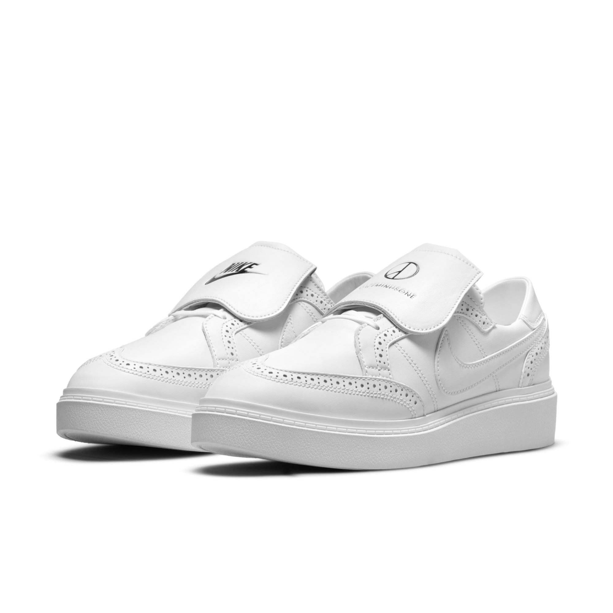 Pantofi sport Nike x G-Dragon Peaceminusone Kwondo 1 Triple