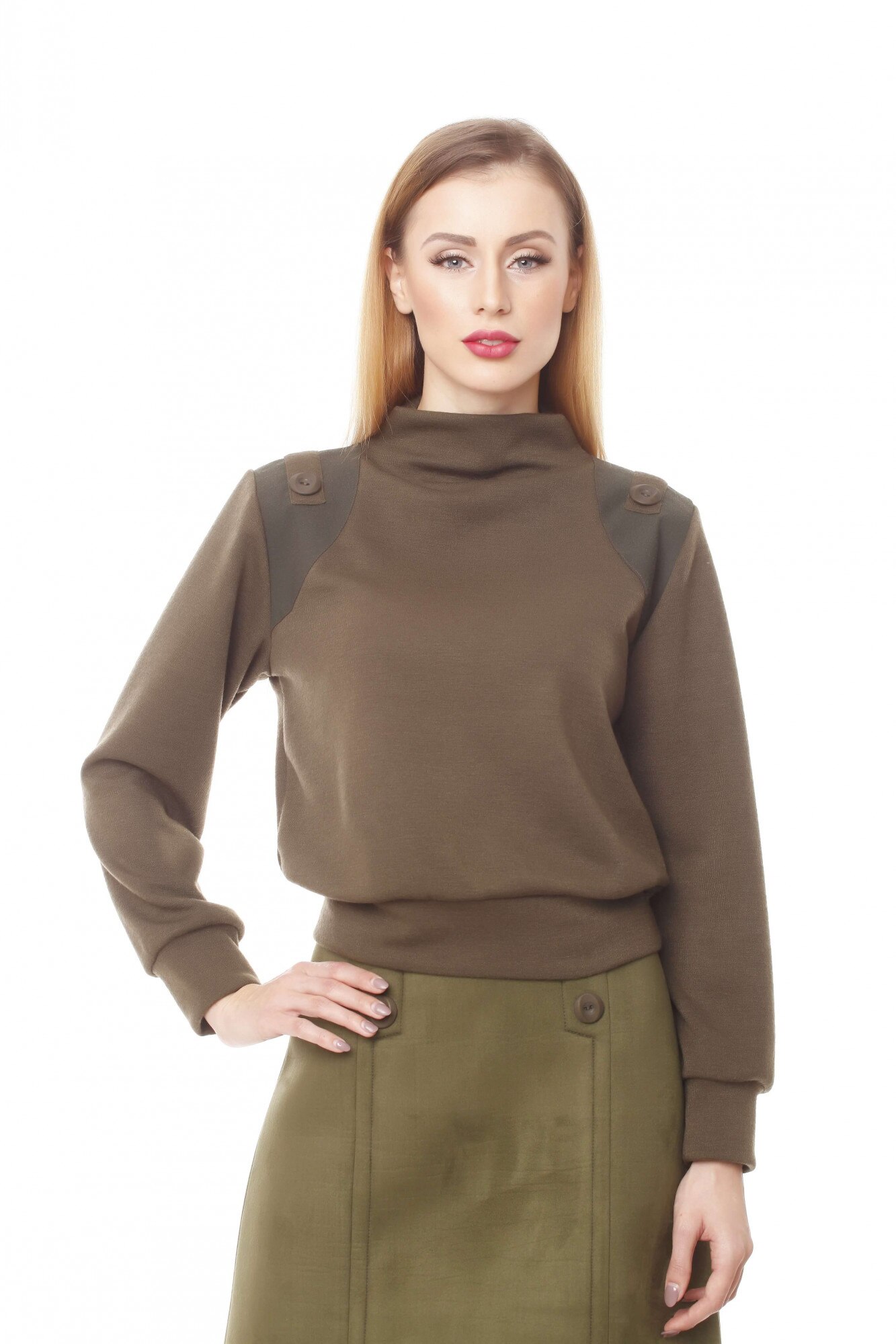 Top KVINNA army, model tip sweater, Kaki