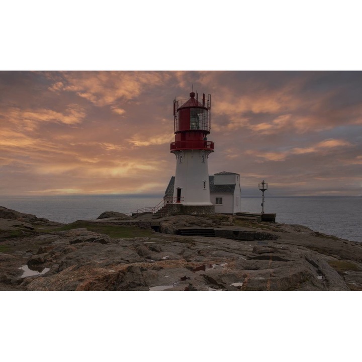 Öntapadó PVC tapéta - The Lighthouse On The Shore At Sunset, 100 x 150 cm