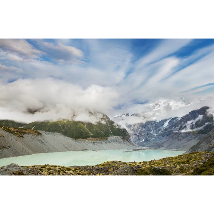 PVC öntapadó tapéta - Mount Cook köddel és felhőkkel borítva, 100 x 150 cm