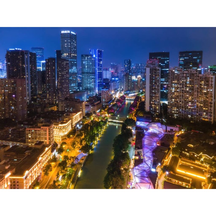 PVC öntapadó tapéta - Légi felvétel megvilágított épületekkel, 100 x 150 cm