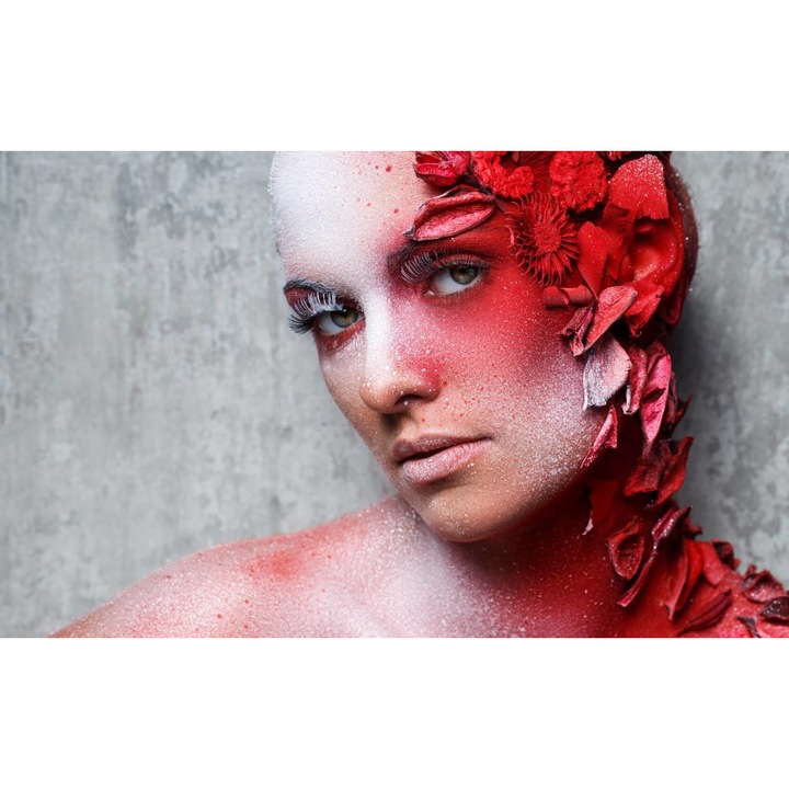 PVC öntapadó tapéta - Nő piros művészi sminkkel, 100 x 150 cm