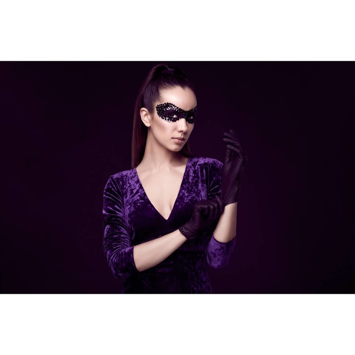 PVC öntapadó tapéta - Sexy Woman With Purple Gloves, 100 x 150 cm